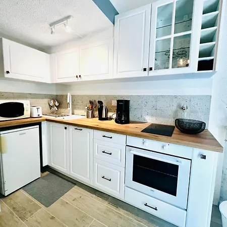 Lägenhet Renovated 2 Bedroom Duplex In The Center Of Antibes