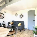 Renovated 2 Bedroom Duplex In The Center Of * Antibes