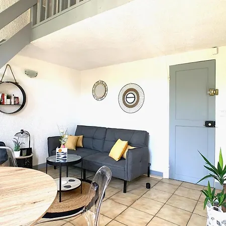 Renovated 2 Bedroom Duplex In The Center Of * Antibes